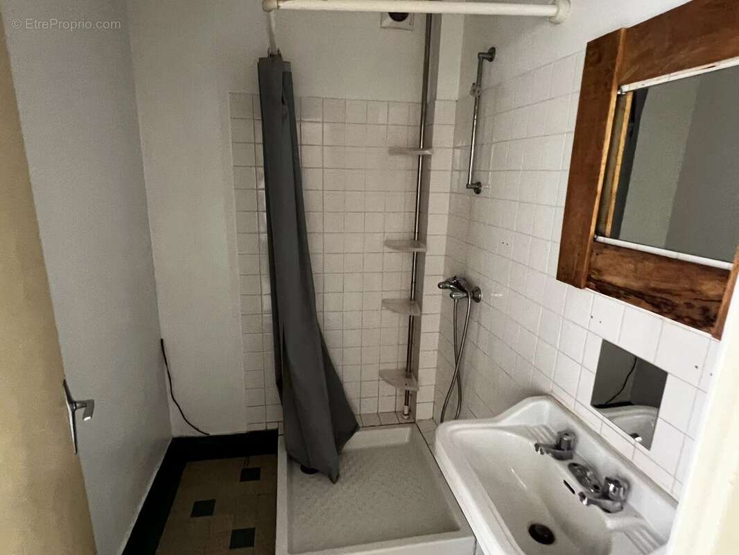 Commerce à MORTEMART