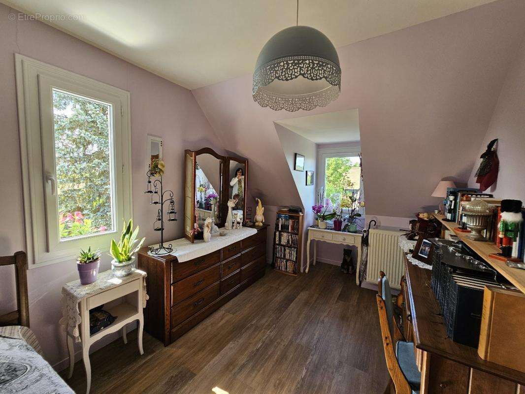 Maison 101 m² à Bourgtheroulde-Infreville  - photo 7