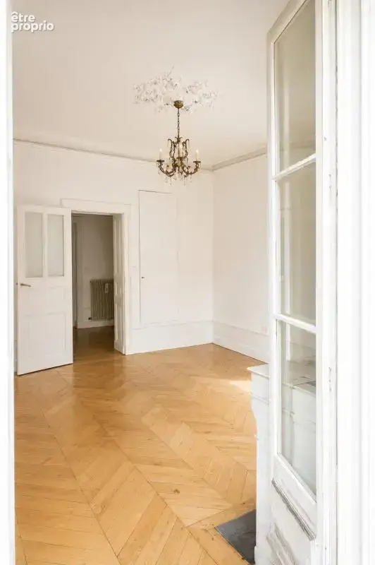 Appartement de caractère avec vue dégagée – Centre du Puy - photo 16