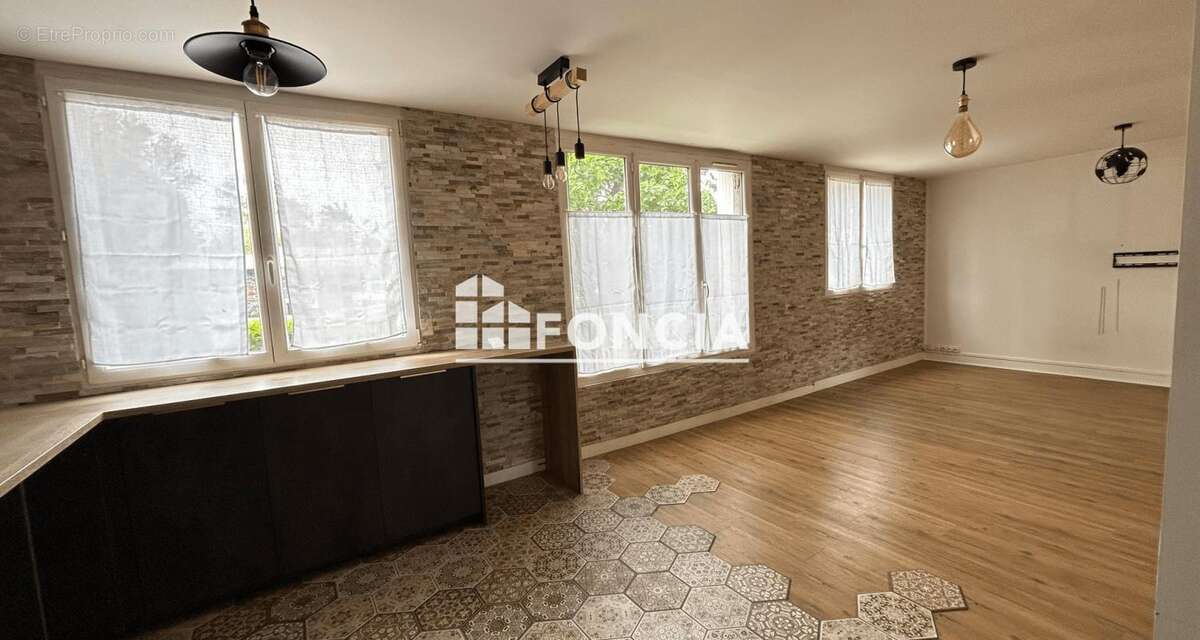 Appartement à BORDEAUX