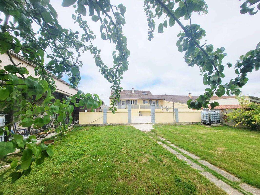 Maison sur sous-sol total, 4 chambres et jardin - photo 15