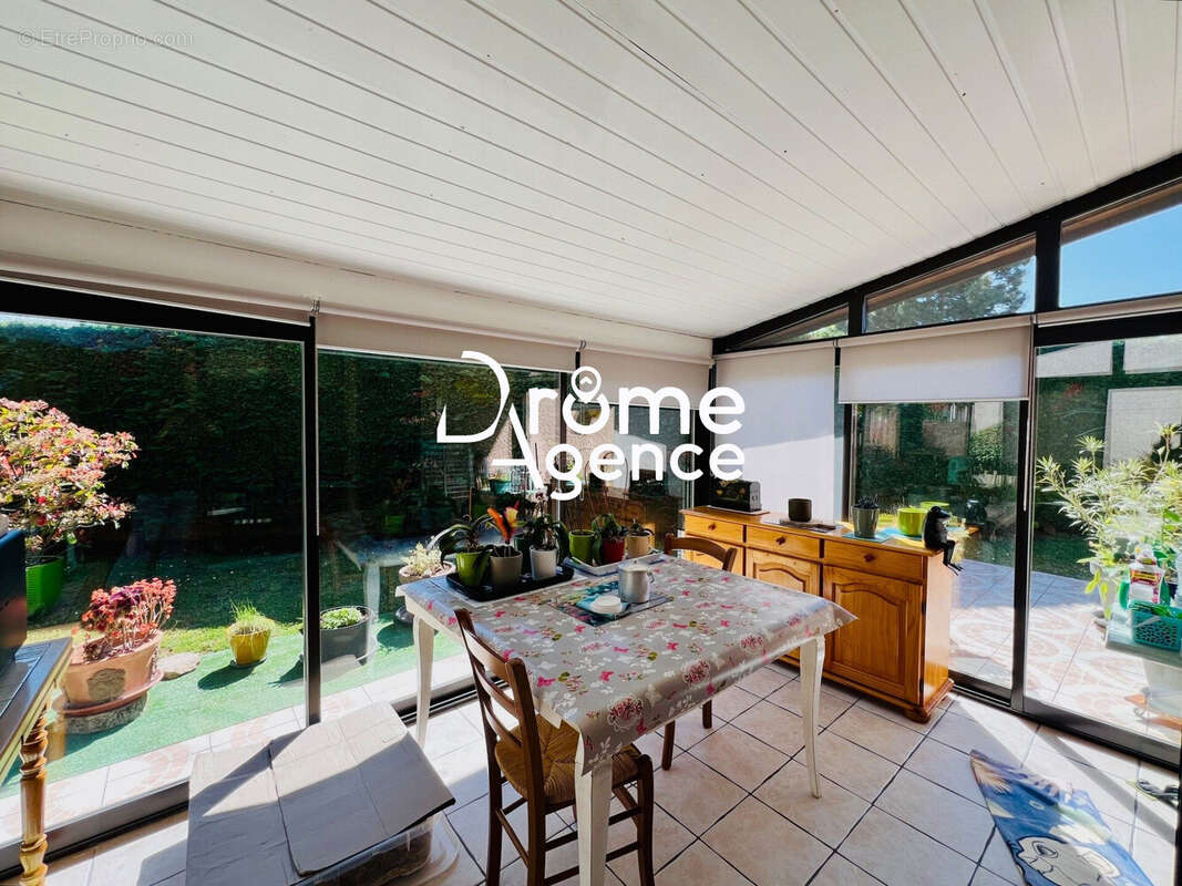 Maison 95 m² à Montelier  - photo 9