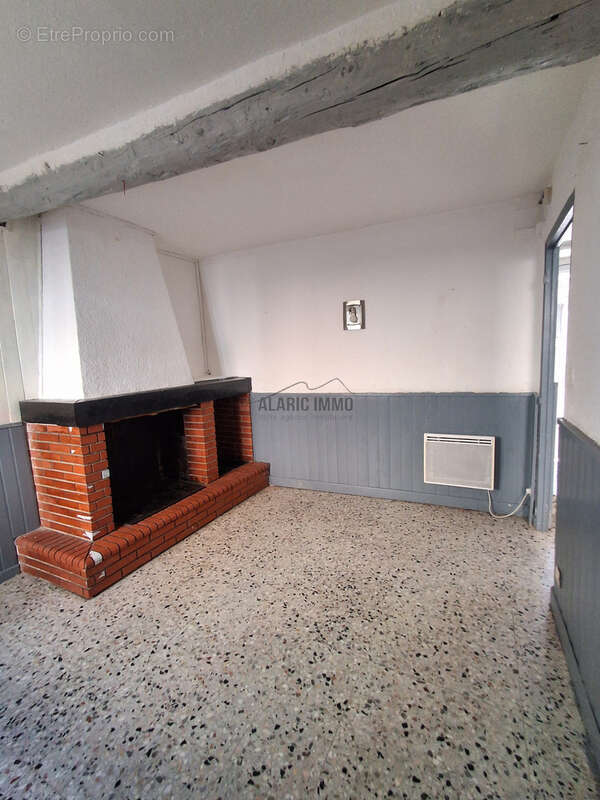 Maison à rénover avec terrasse et jardin - photo 8