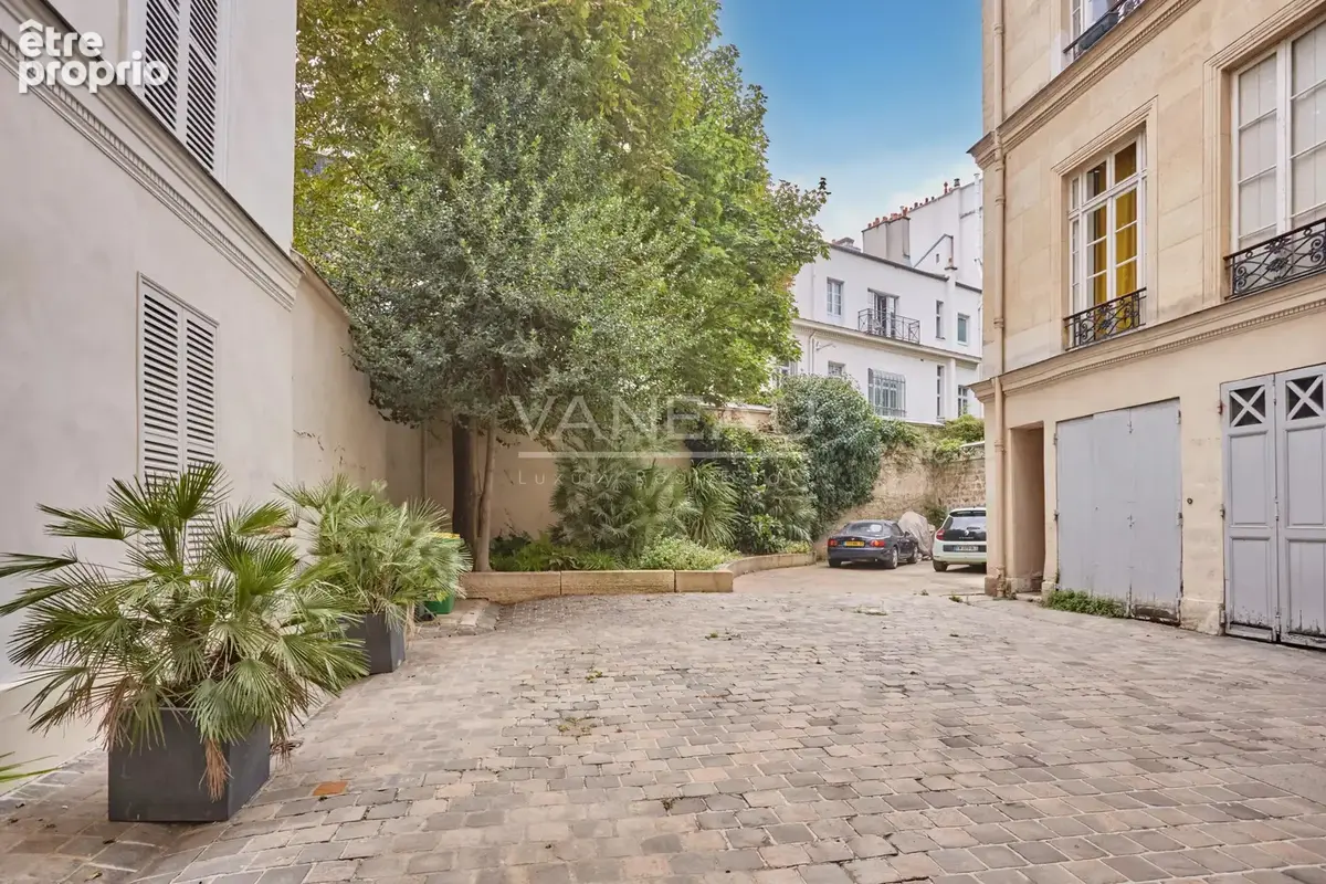 PARIS IX ème 2 pièces rue d'Aumale - photo 9