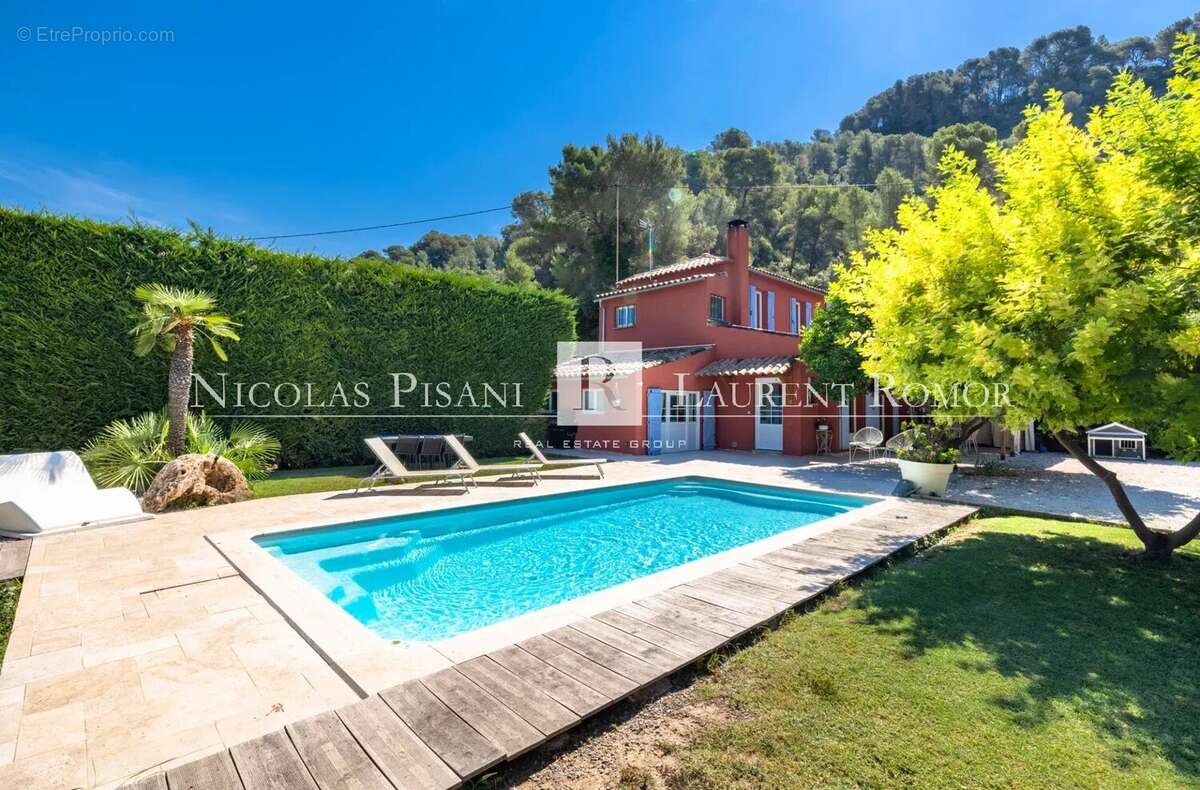 Maison à COLOMARS