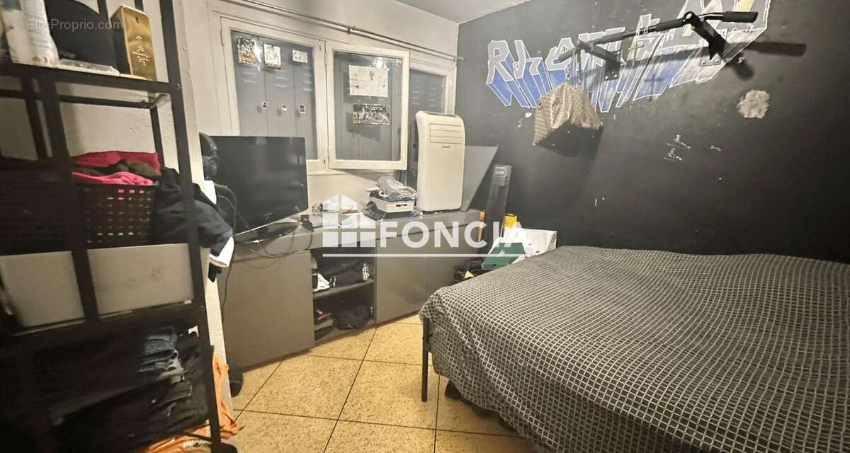 Appartement à MARSEILLE-9E