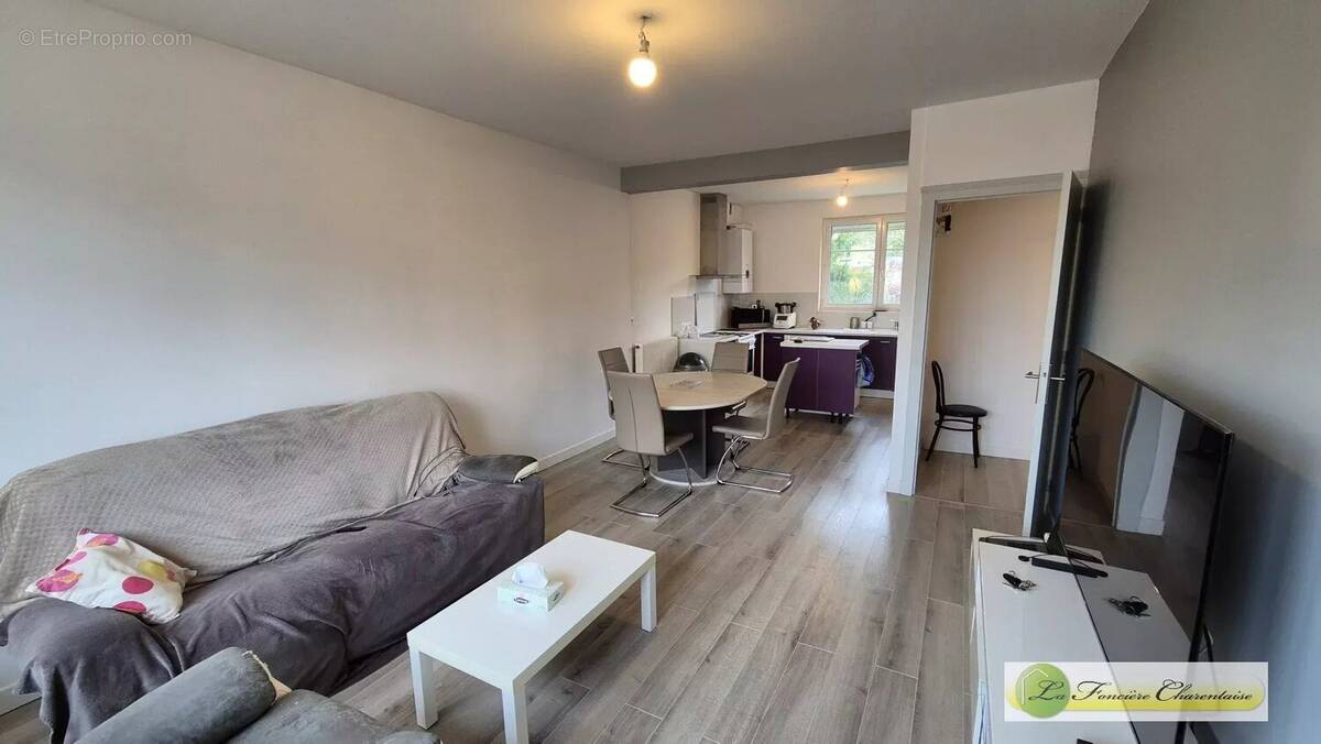 Maison à L&#039;ISLE-D&#039;ESPAGNAC