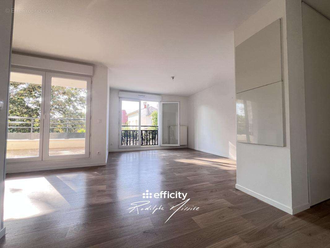 Appartement - photo 2