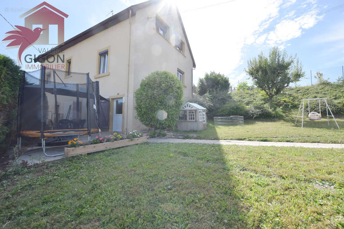 Maison à VIEUX-CHARMONT