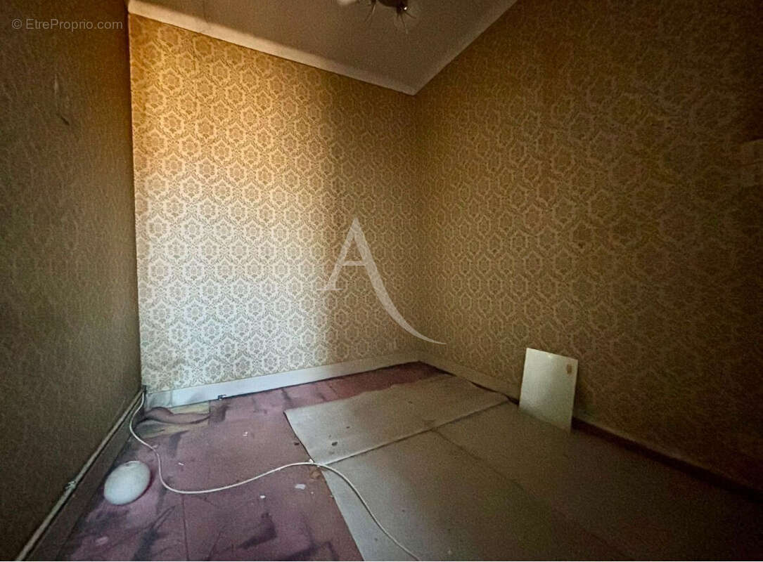 La roche sur yon appartement a revover a vendre - photo 5