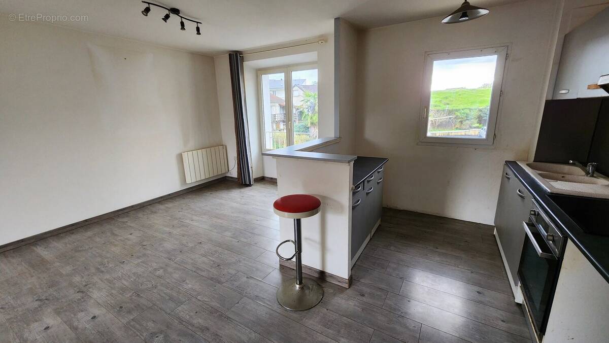 Appartement à MIREPEIX