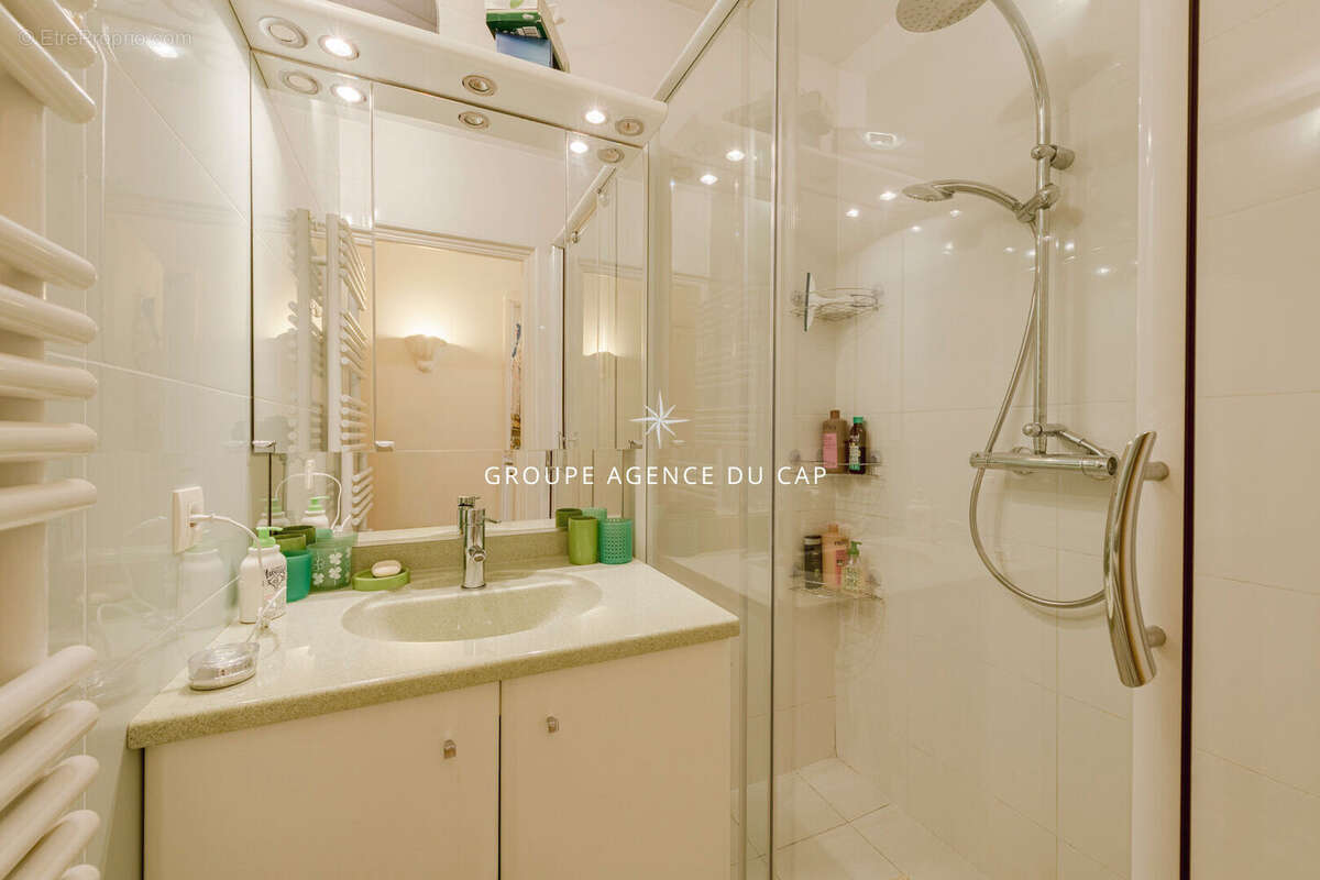 Villa valescure proche centre commercial a pieds - photo 10