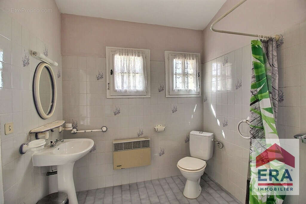 Maison à MORIERES-LES-AVIGNON