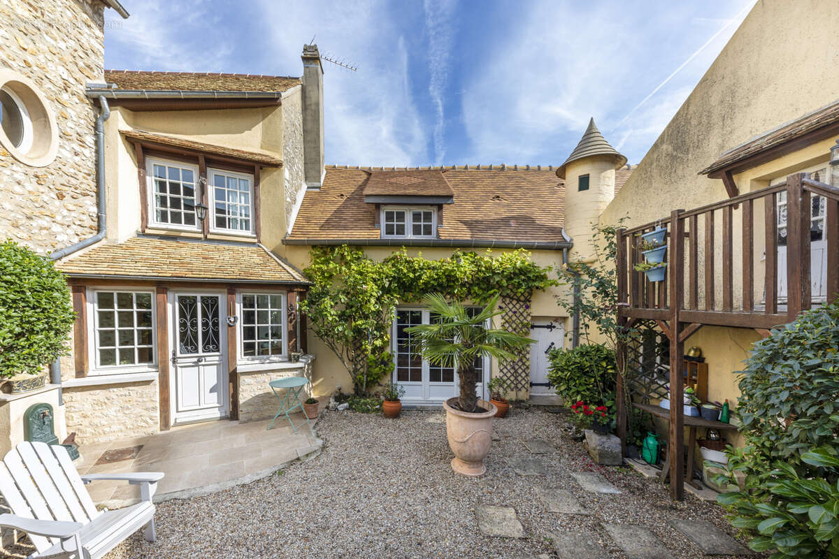 Maison à ARNOUVILLE-LES-MANTES