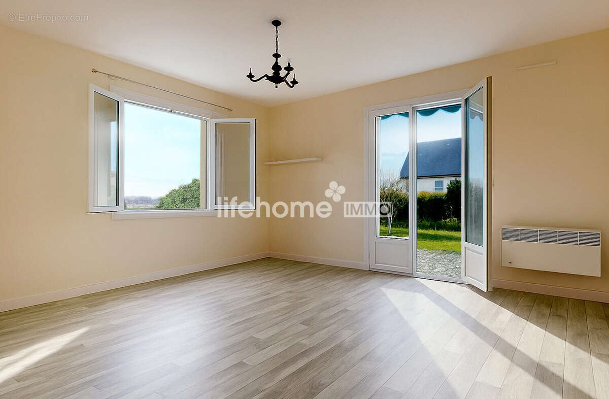 1ère chambre au Rez-de-chaussée - Maison à DINARD