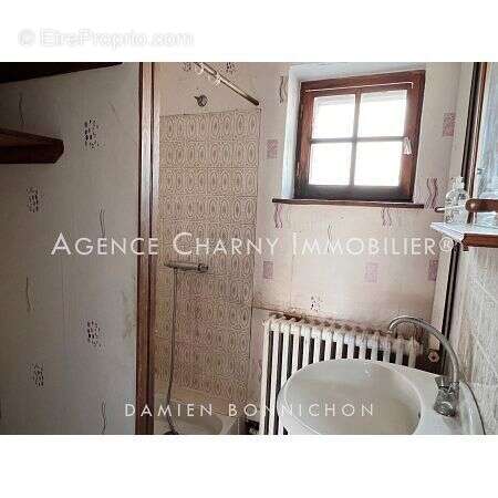 Maison à SAINT-MAURICE-SUR-AVEYRON