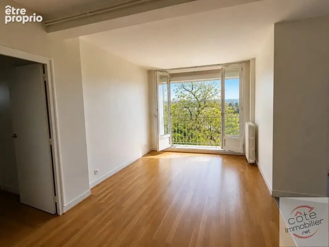 Créteil Village emplacement recherché pour ce beau 3 P de 54.21m² - photo 2