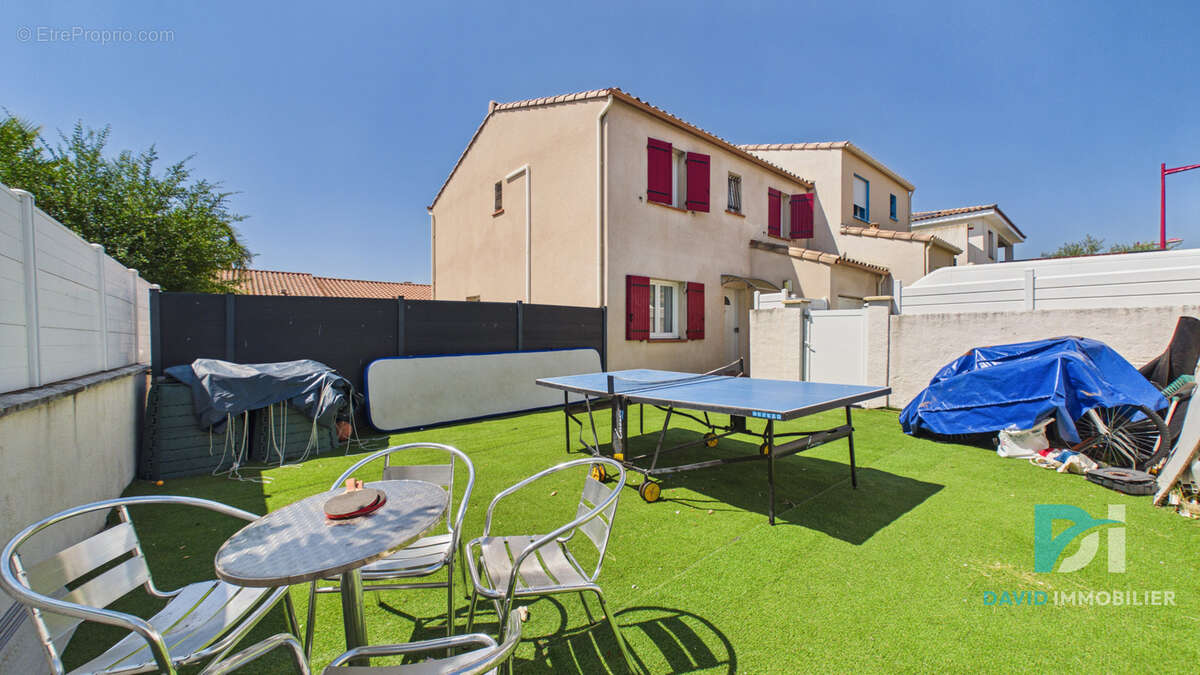 Villa T5 114 m2 habitables sur 329 m2 de terrain - photo 4