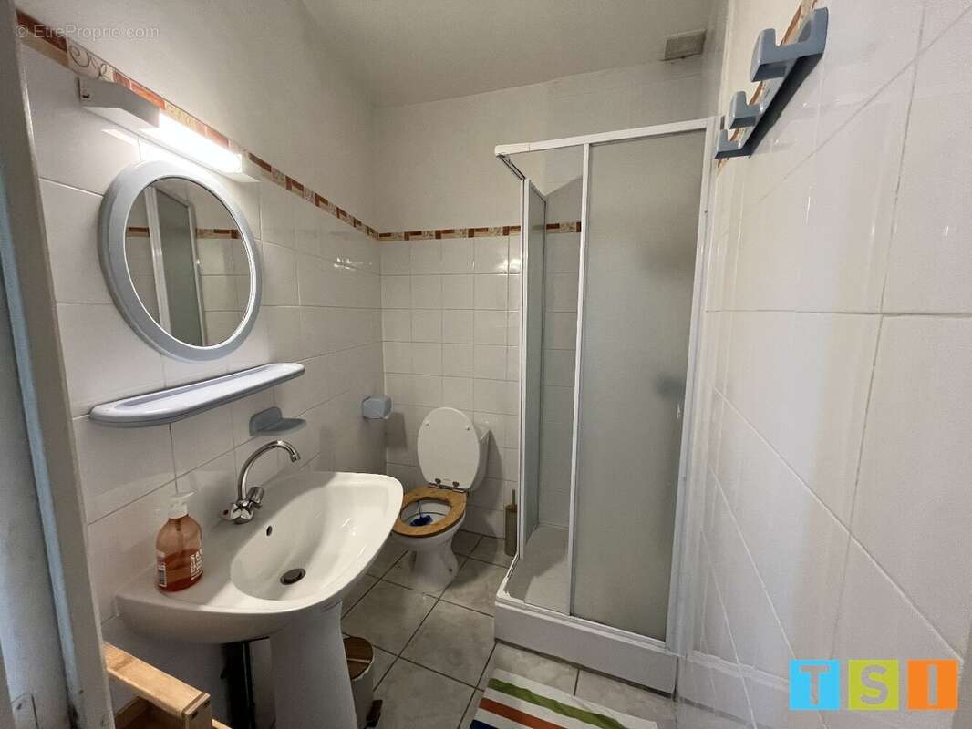 Commerce à BARBAZAN