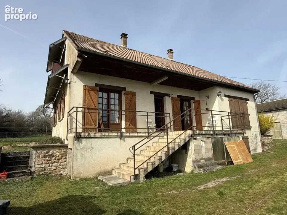 Maison à LIERNAIS