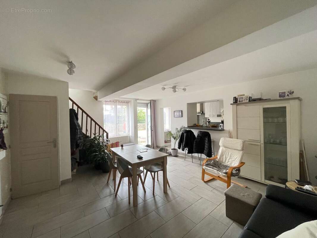 Maison à ARON