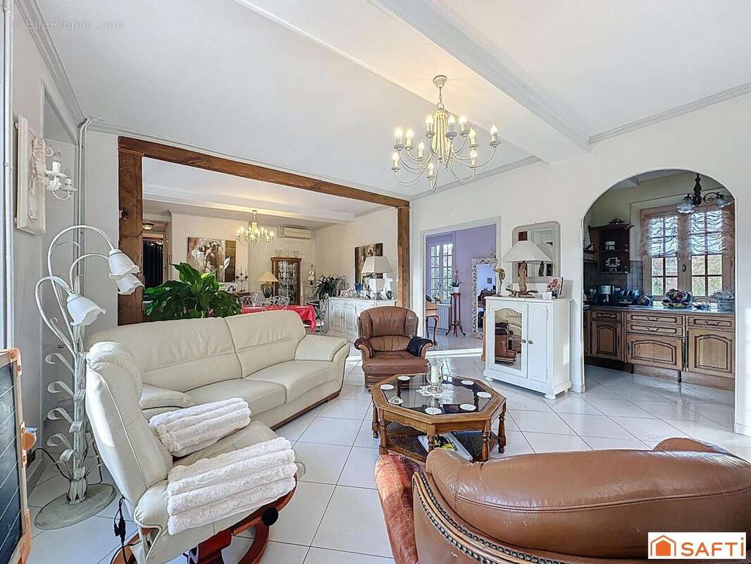 Photo 4 - Maison à VILLENEUVE-SUR-YONNE