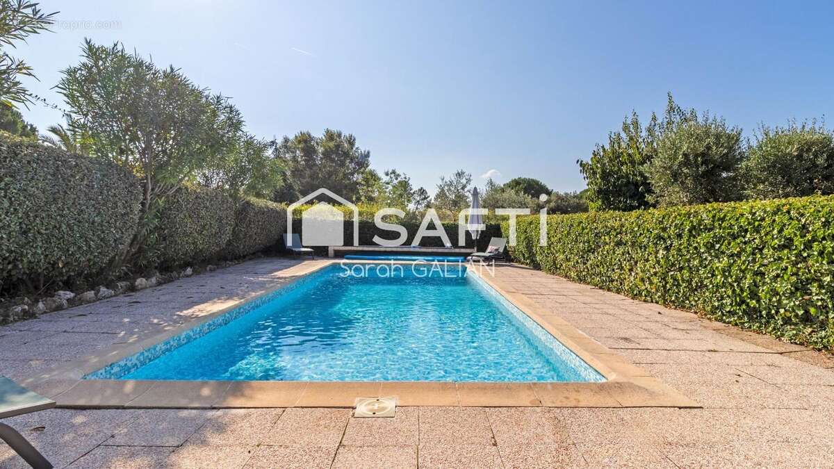 Photo 3 - Maison à ROQUEBRUNE-SUR-ARGENS