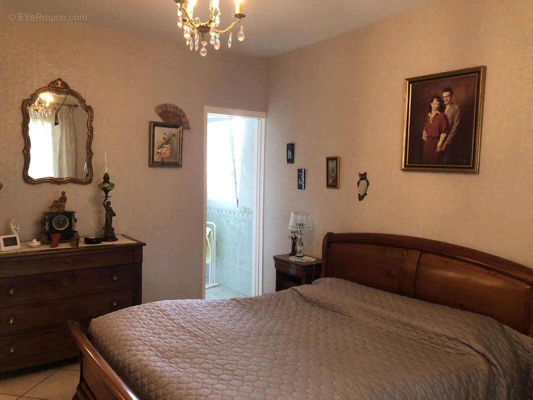 Maison à BARBEZIEUX-SAINT-HILAIRE