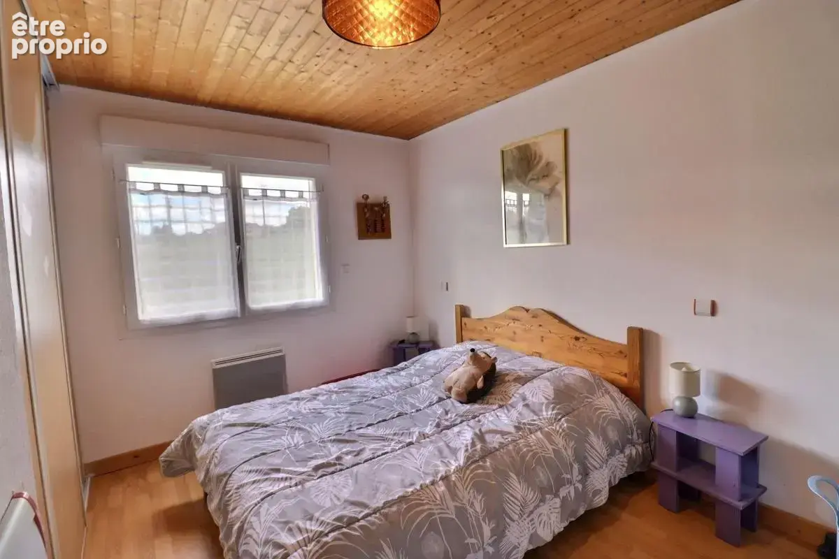 Ensemble immobilier avec 7 logements, bar et salle de réception (73240) - photo 32