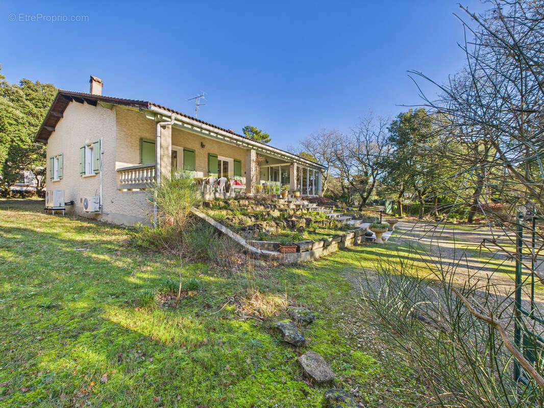 Maison à GRIGNAN