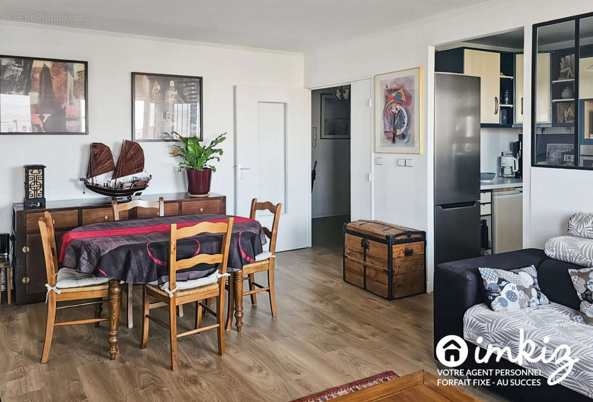 Appartement à PARIS-10E
