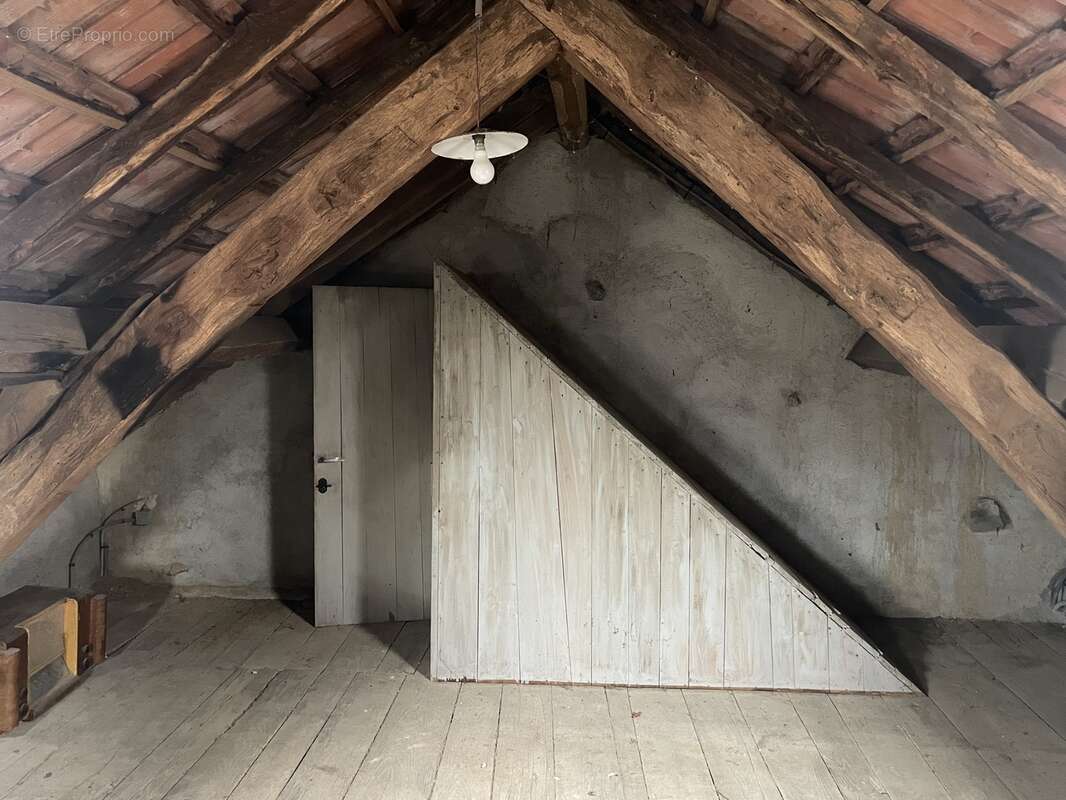 n°2 - Maison à SAINT-MARTIN-SAINTE-CATHERINE