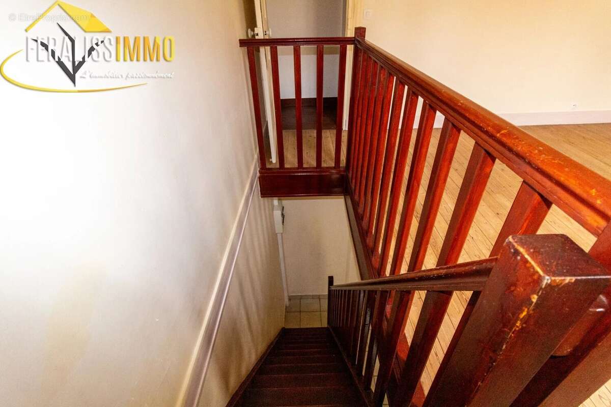 Maison à VAUX-SUR-SEINE