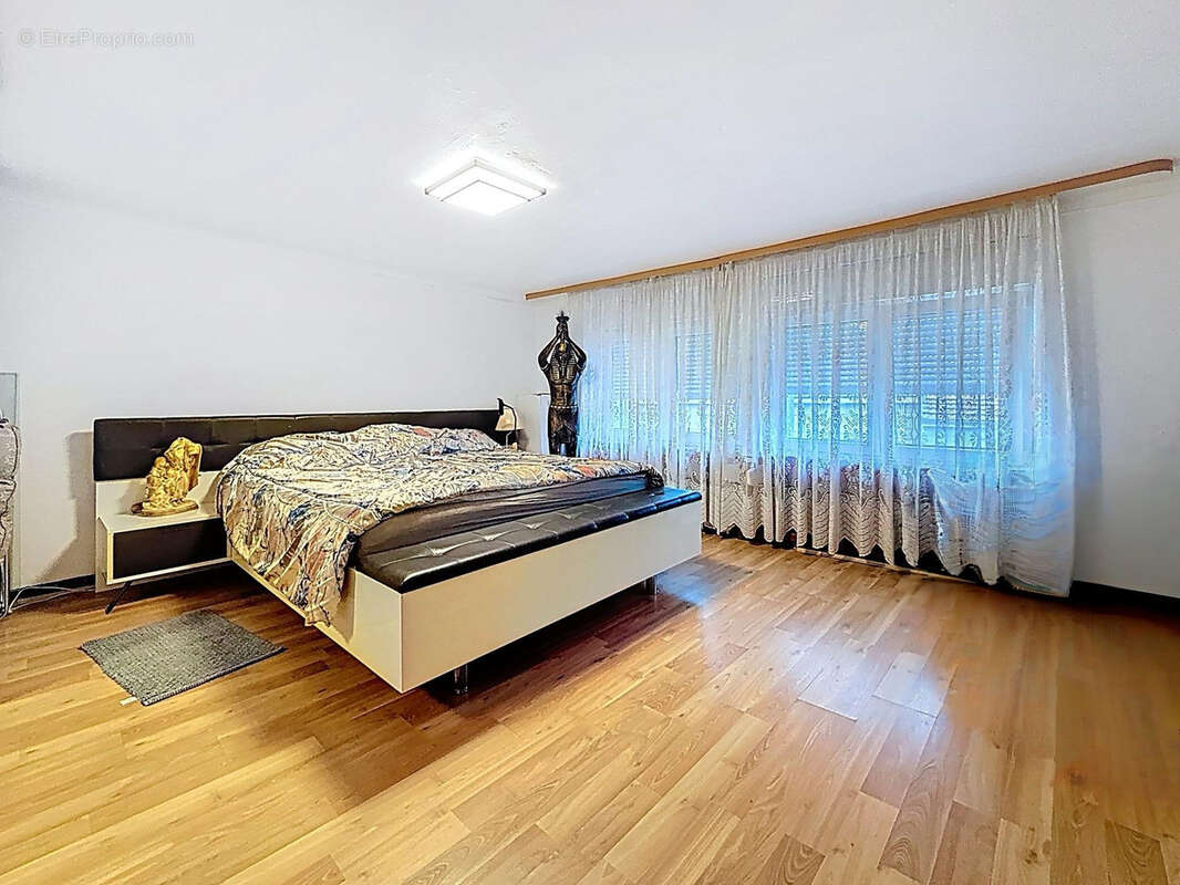 Maison à AUDUN-LE-TICHE