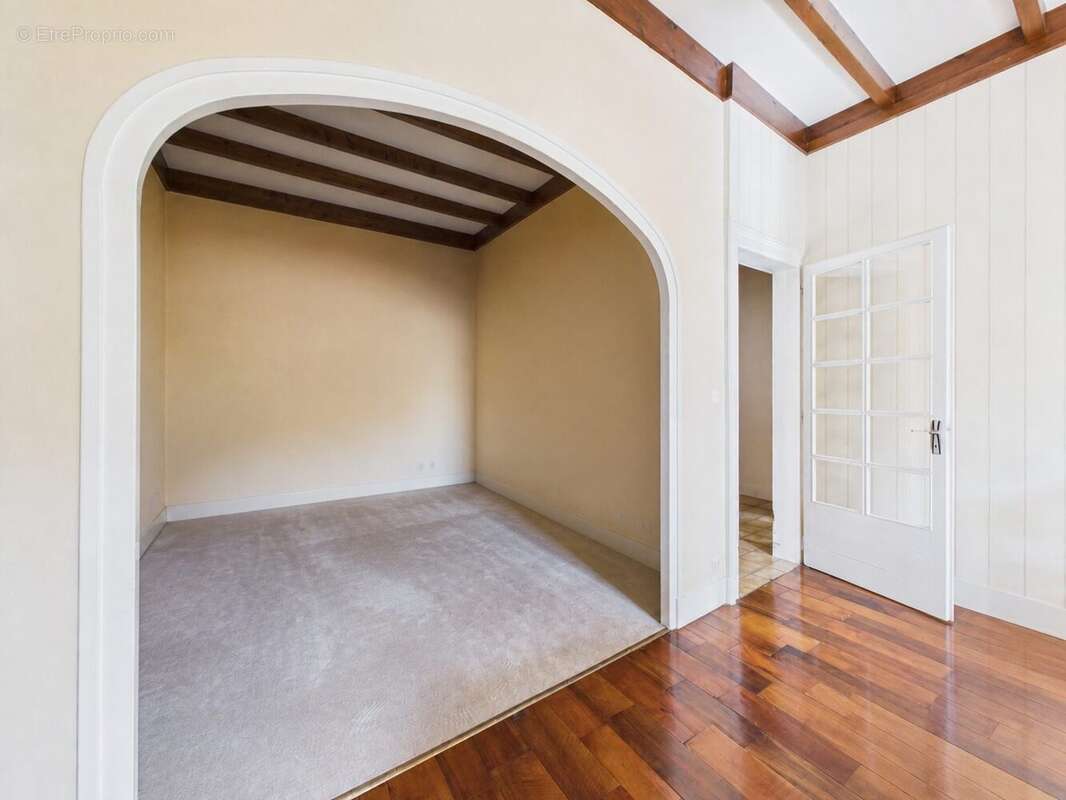 Appartement 97 m² à Chambery  - photo 3