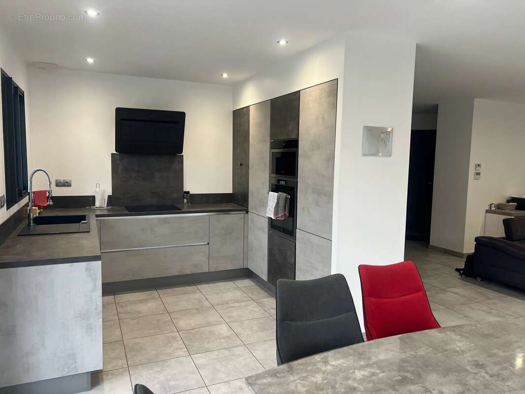 Maison à SAINT-ROMANS