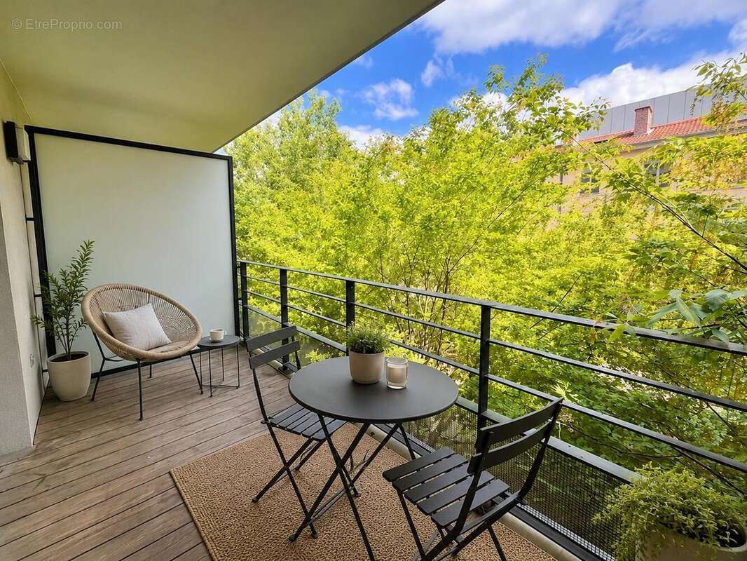   - Appartement à LYON-2E