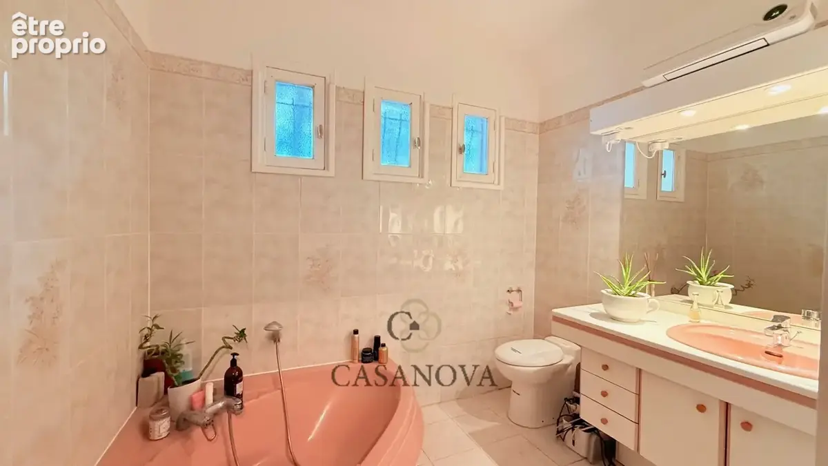 Villa avec piscine et jardin paysager à Bassan  4 chambres, garage, terrasses, proche Béziers - photo 15