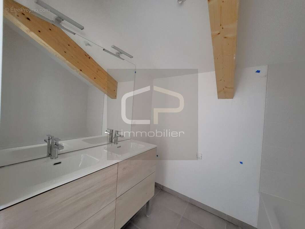 Appartement à QUINTAL