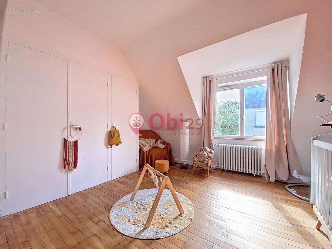 Maison à PONT-DE-BUIS-LES-QUIMERCH
