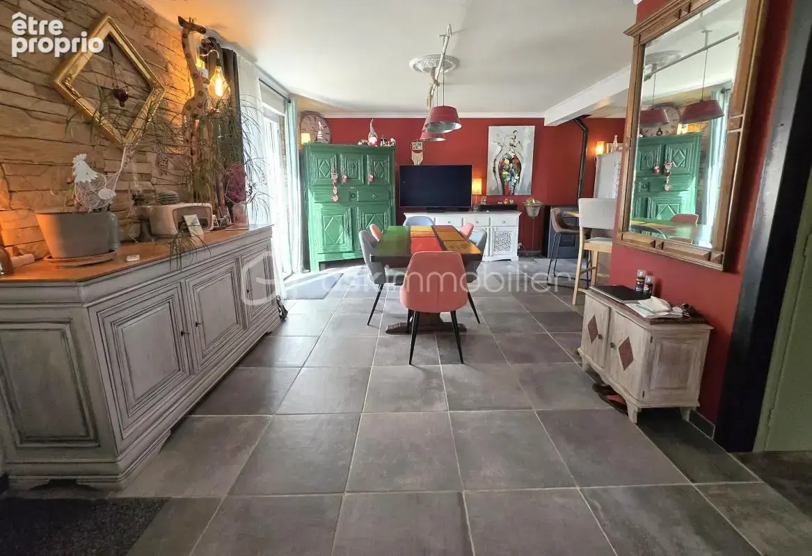 Une maison familiale aux beaux volumes, avec terrain et sous-sol complet - photo 6