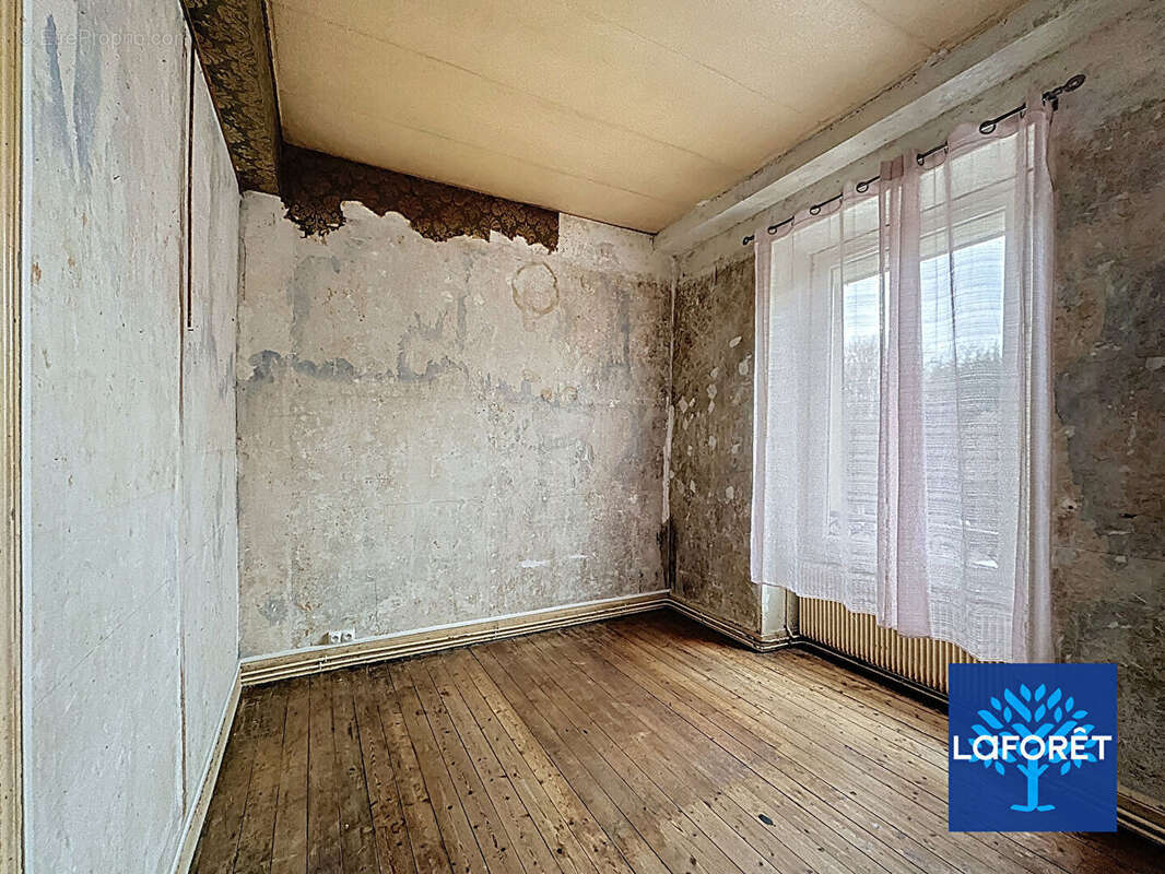 Maison à LA FERTE-ALAIS