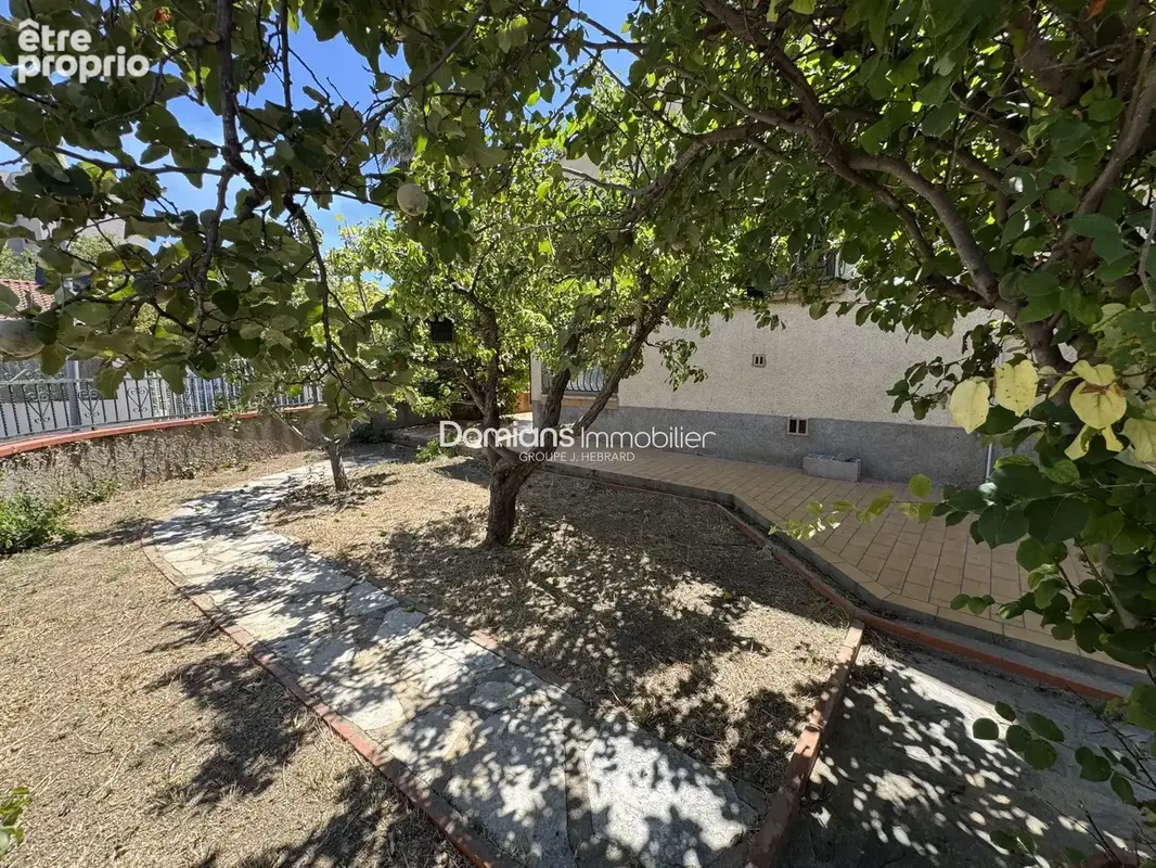 Maison 4 pièces 92 m² à vendre à Thuir (66300) - photo 6