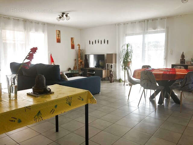Au coeur d'un jardin paysagé en bordure de zone naturelle maison 3 ch possibilité 4 à 15 minutes de l'océan - photo 5
