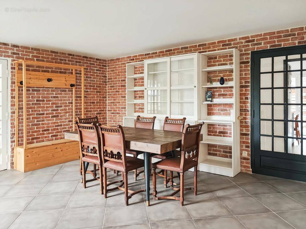 Maison à SAINT-ASTIER