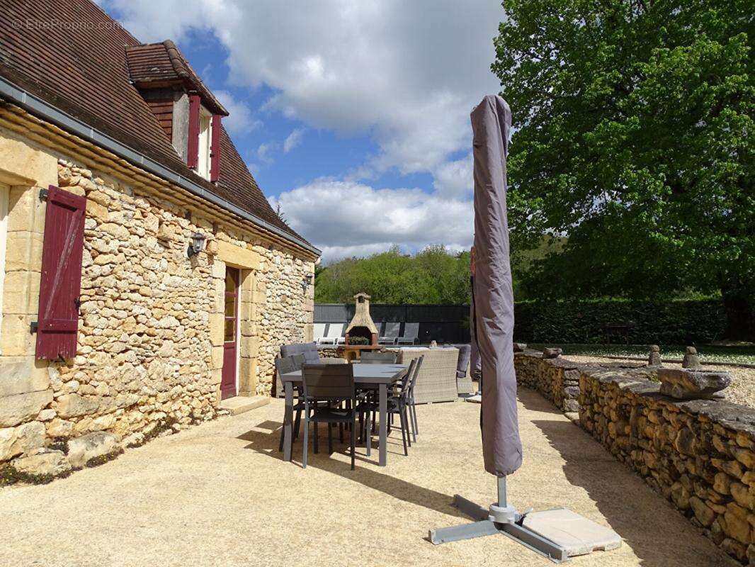 Ensemble immobilier Saint Leon Sur Vézère 8 pièce(s) 210.48 m2 - photo 13