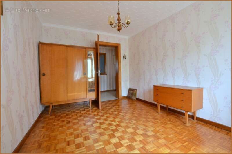 Maison à REZONVILLE