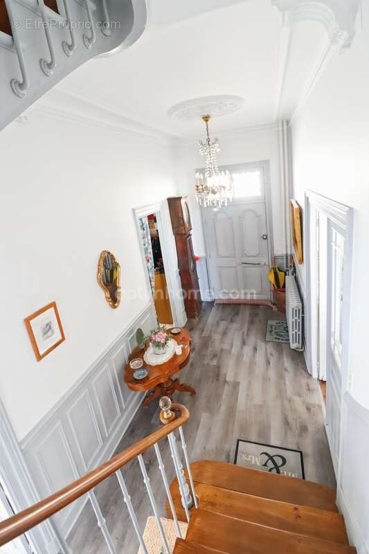 Maison à MAGNAC-LAVAL