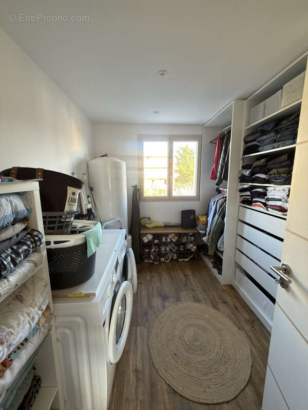 Appartement F3 rénové en centre ville - photo 9