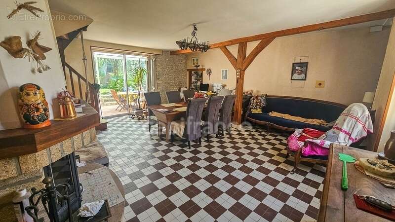 Maison à vendre AUTRUY SUR JUINE (45), maison de 5 pièces avec cave sur terrain clos - photo 3